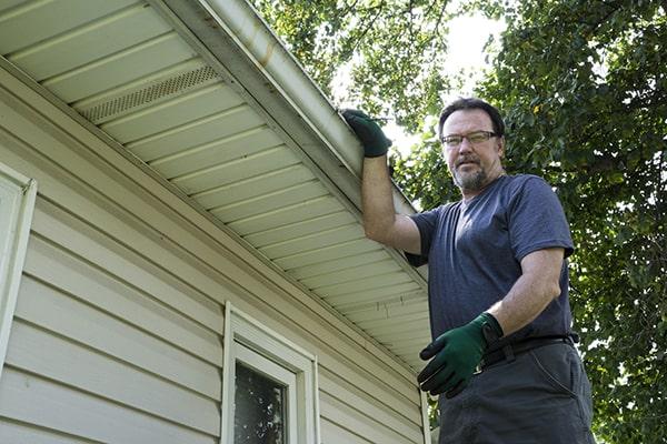 Gutter Cleaning of Washington employees